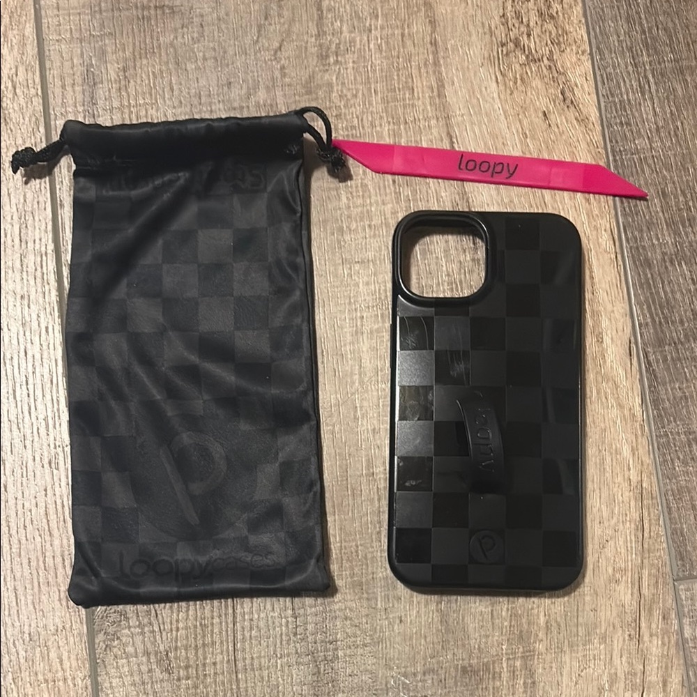 Loopy Case Black Checkered Phone Case-righty oriented.